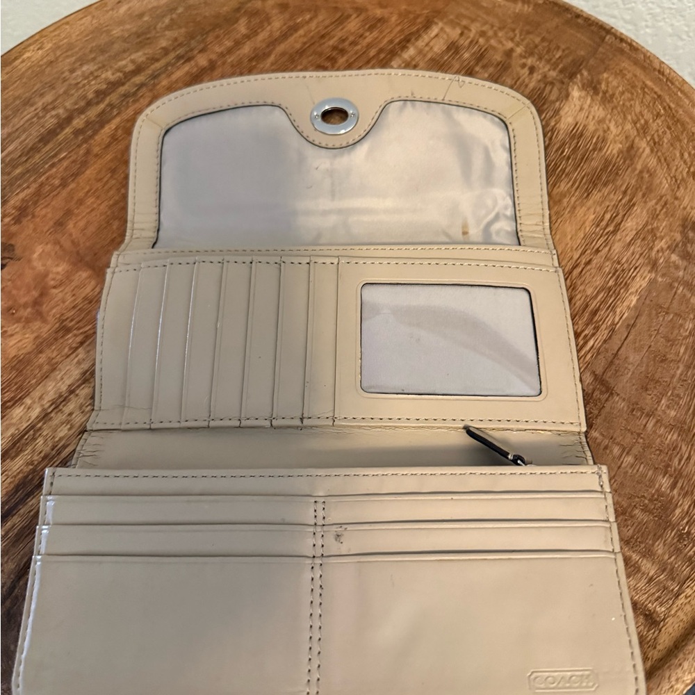 Coach Beige Leather Wallet